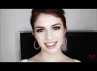 Son beau visage de suceuse tartiné de foutre