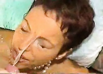 Compilation d'éjaculations dans la face