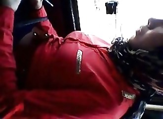 Voyeur filme une belle égyptienne en caméra cachée