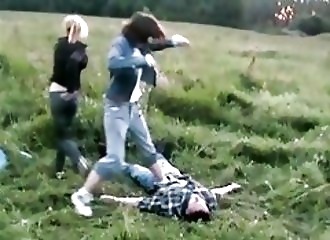 Domination féminine, bondage et esclavagisme